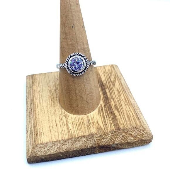 Light Amethyst CZ Sterling Silver Solitaire Ring Size 7,8,9 - Picture 1 of 7